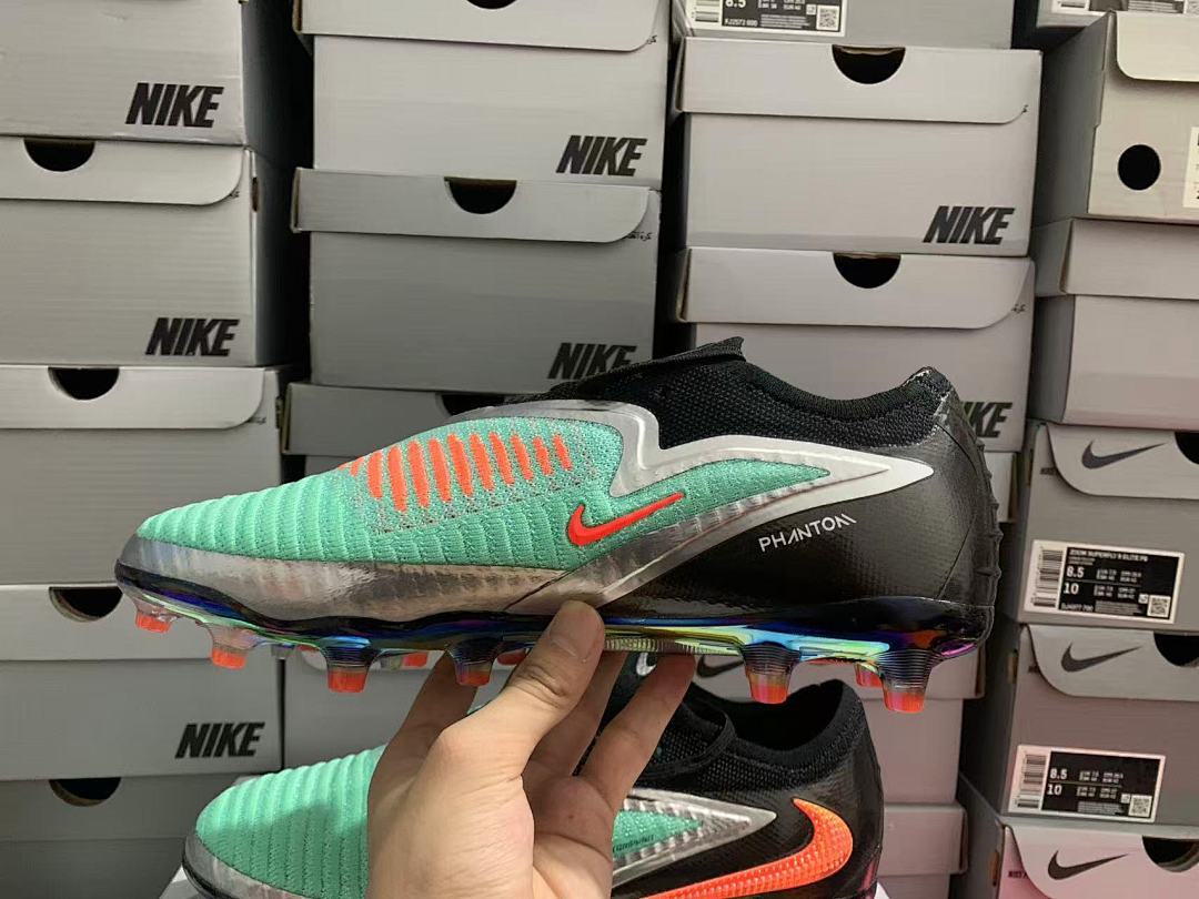 Phantom-6-GX-3-III-III-Elite-AG-06 - Nike