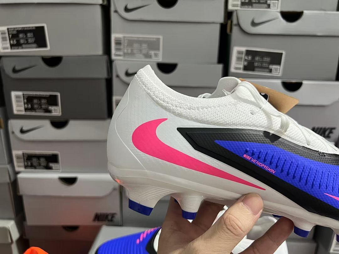 Phantom-6-Pro-FG-02 - Nike