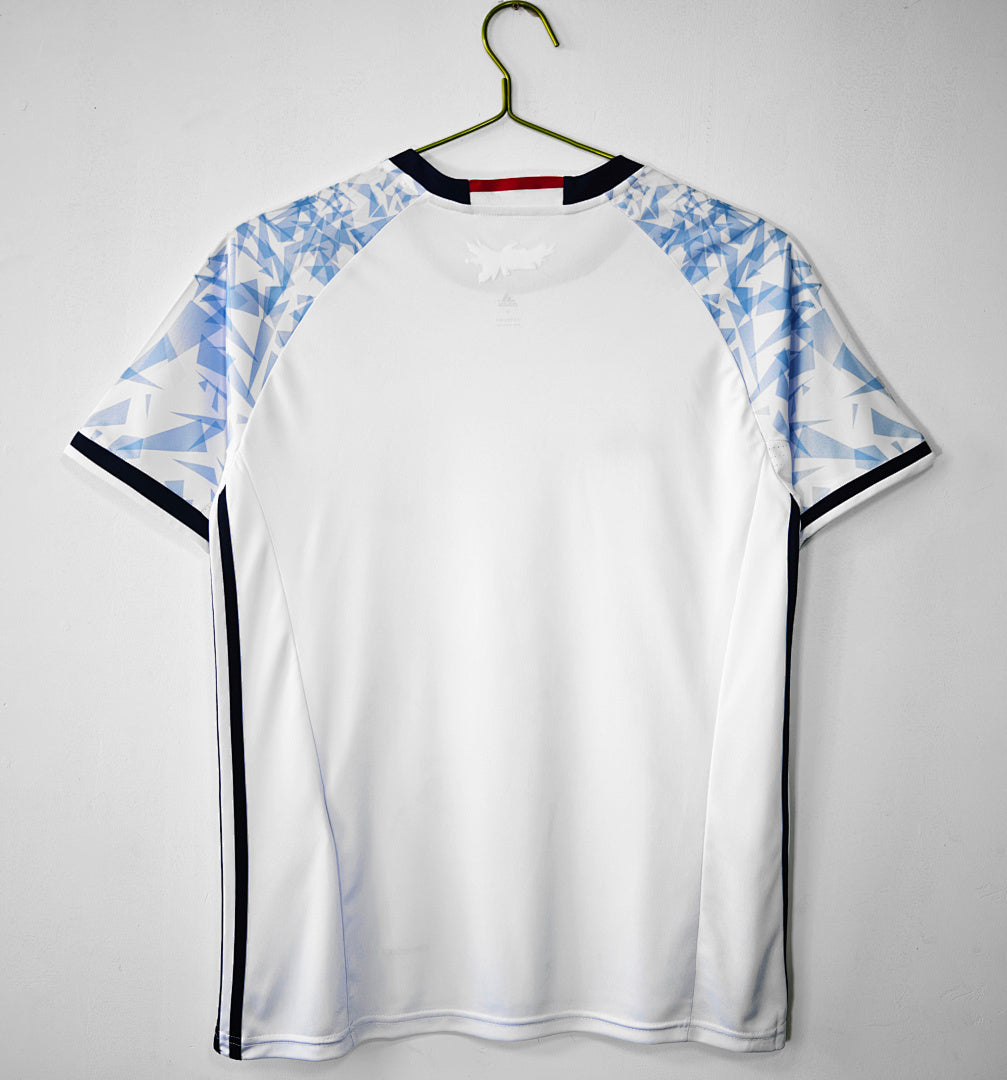 Japon 17 5 A 2016/2017