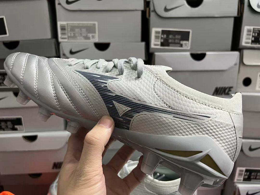 Mizuno Modele Morelia Neo Iv Bate Made Japan FG