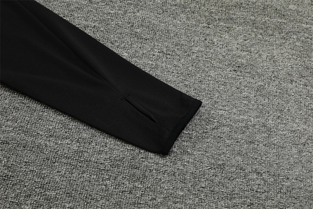 Autre Noir 24/25