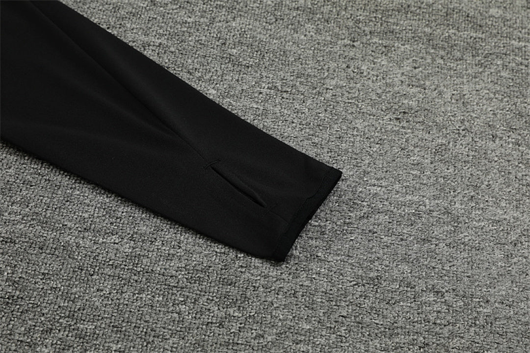 Autre Noir 24/25