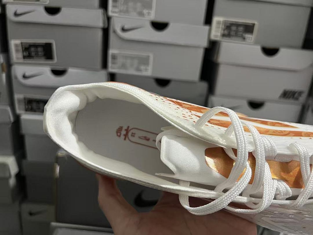 F-50-FG-01 - Adidas