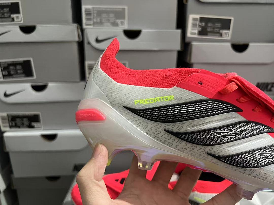 Predator-26-Elite-Tongue-FG-15 - Adidas