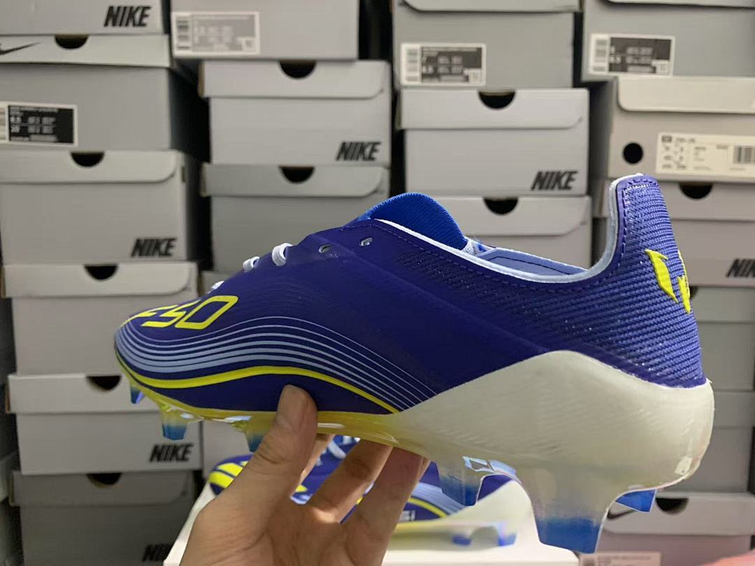 F-50-------PREDATOR-ACCURACY-FG - Adidas