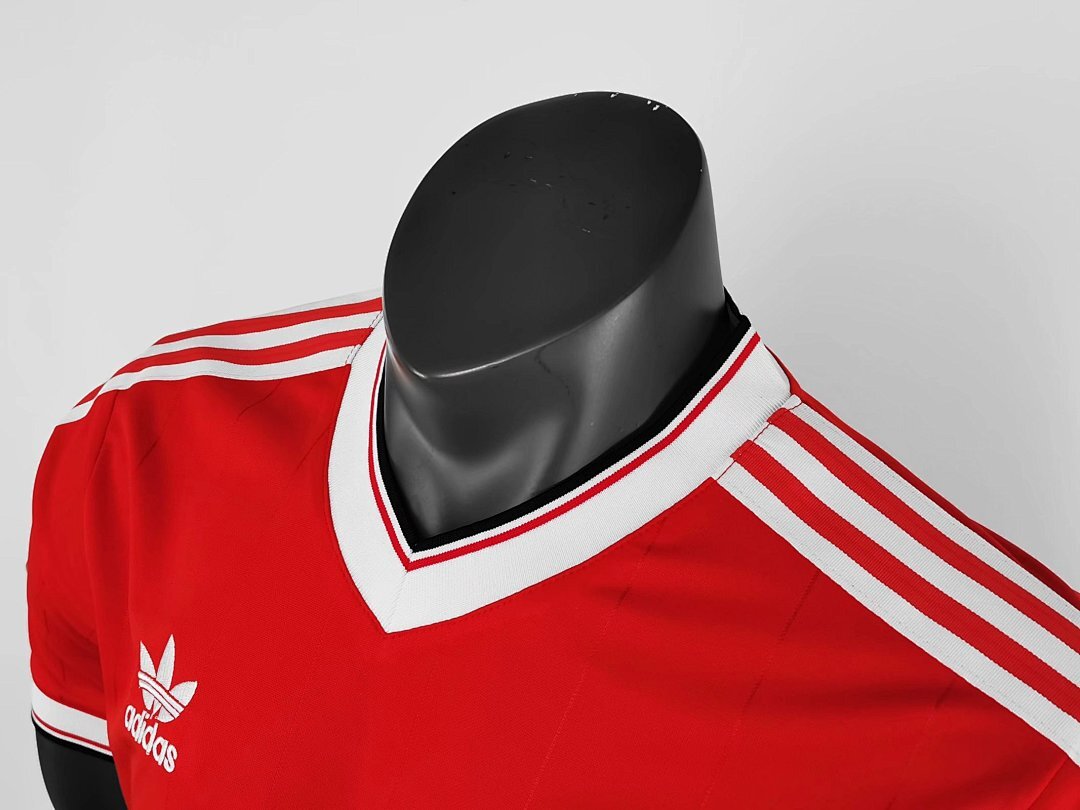 Man United 8 A