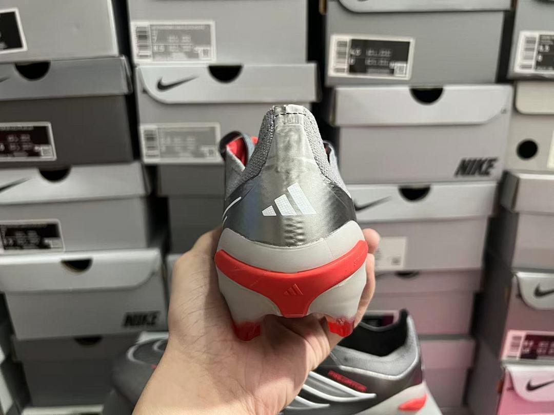 Predator-26-ACCURACY-FG-09 - Adidas