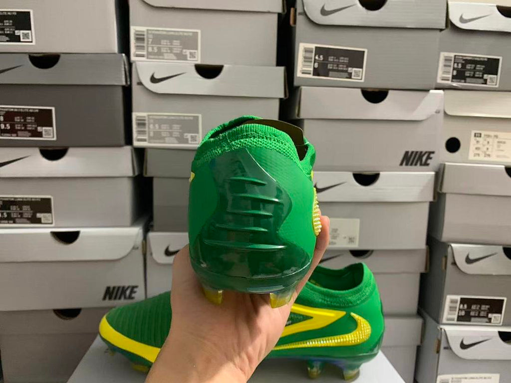 Phantom-6-GX-3-III-III-Elite-FG-38 - Nike