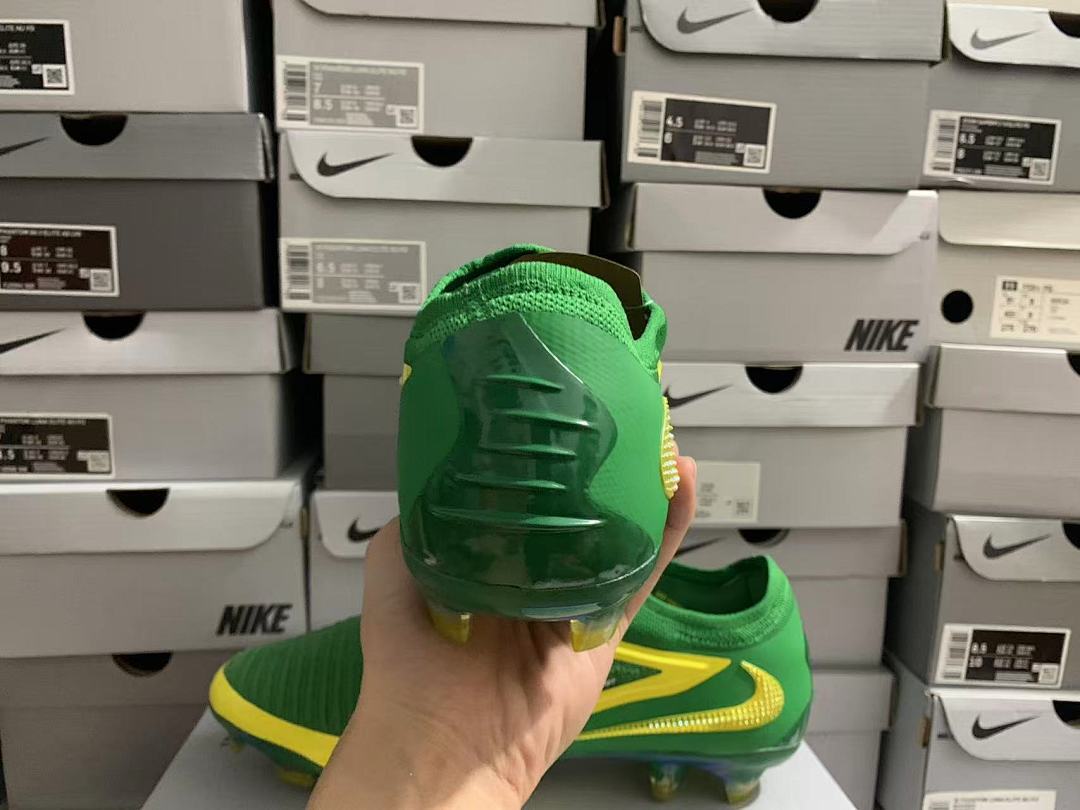 Phantom-6-GX-3-III-III-Elite-FG-38 - Nike