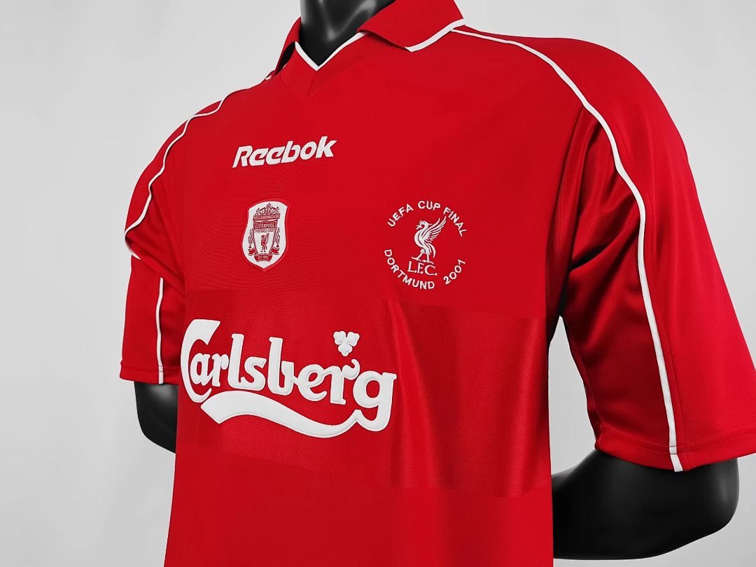 Liverpool 01 8 A 2000/2001