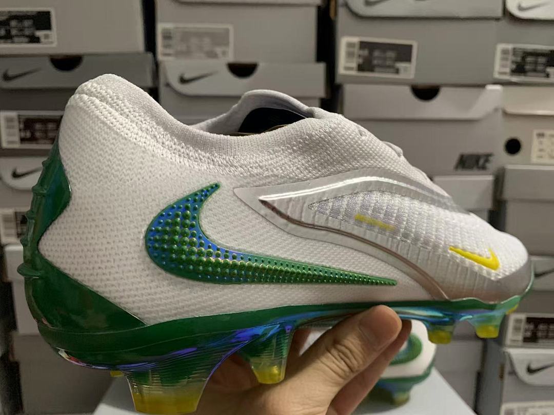 Phantom-6-GX-3-III-III-Elite-FG-35 - Nike