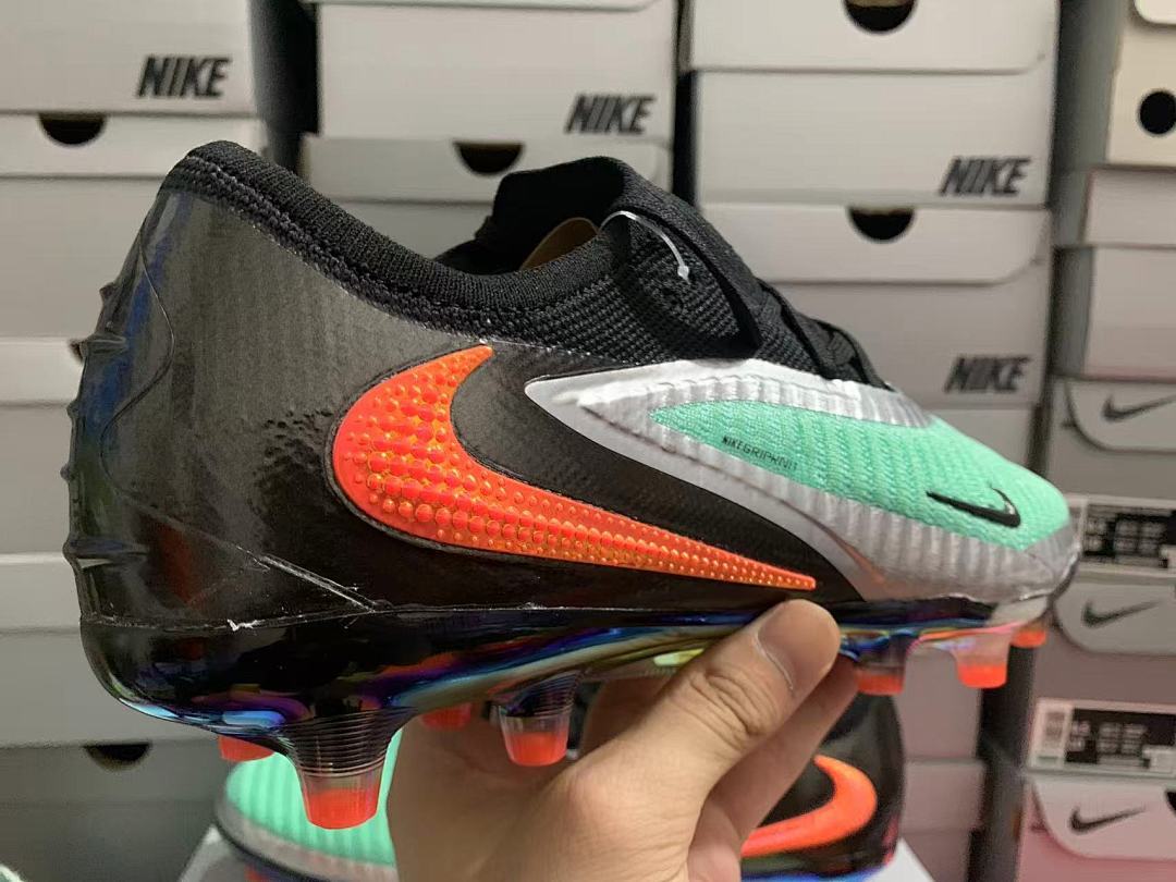 Phantom-6-GX-3-III-III-Elite-AG-06 - Nike