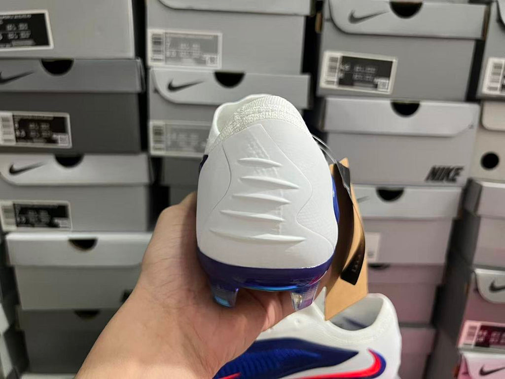 Phantom-6-GX-3-III-III-Elite-FG-18 - Nike