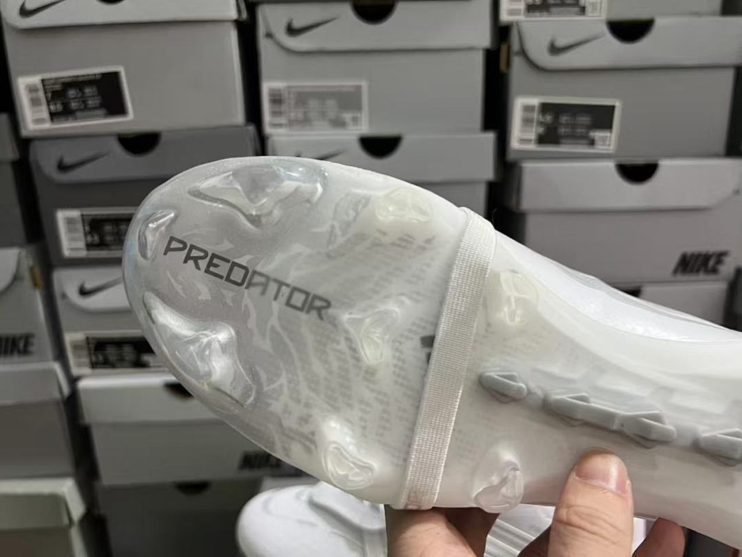 Predator-26-ACCURACY-FG-19 - Adidas