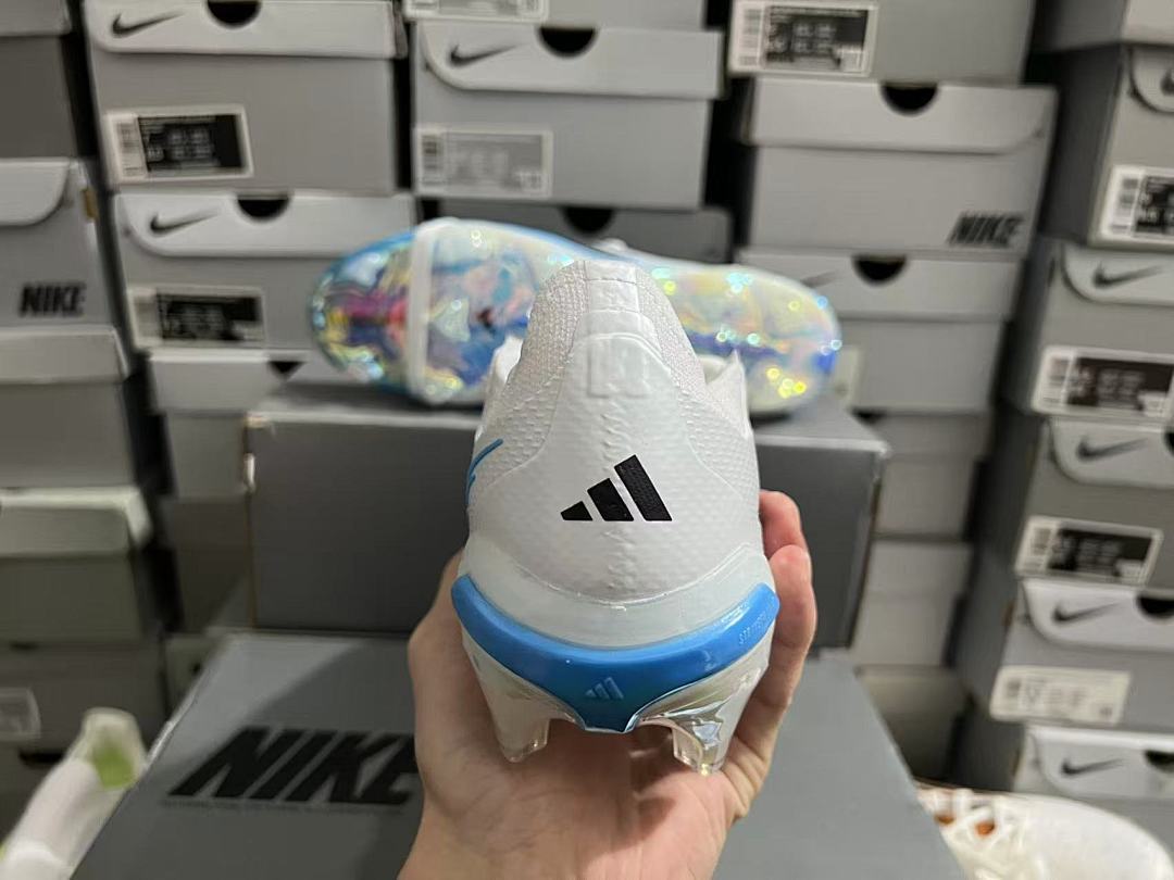 Predator-26-Elite-Tongue-FG-05 - Adidas