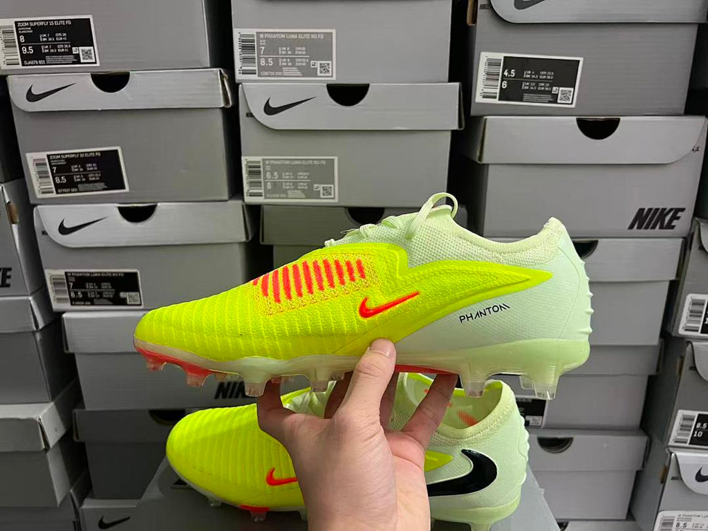Phantom-6-GX-3-III-III-Elite-AG - Nike