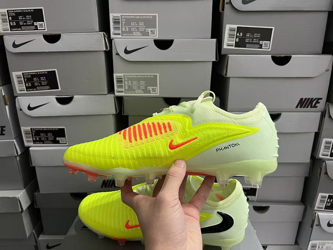 Phantom-6-GX-3-III-III-Elite-AG - Nike