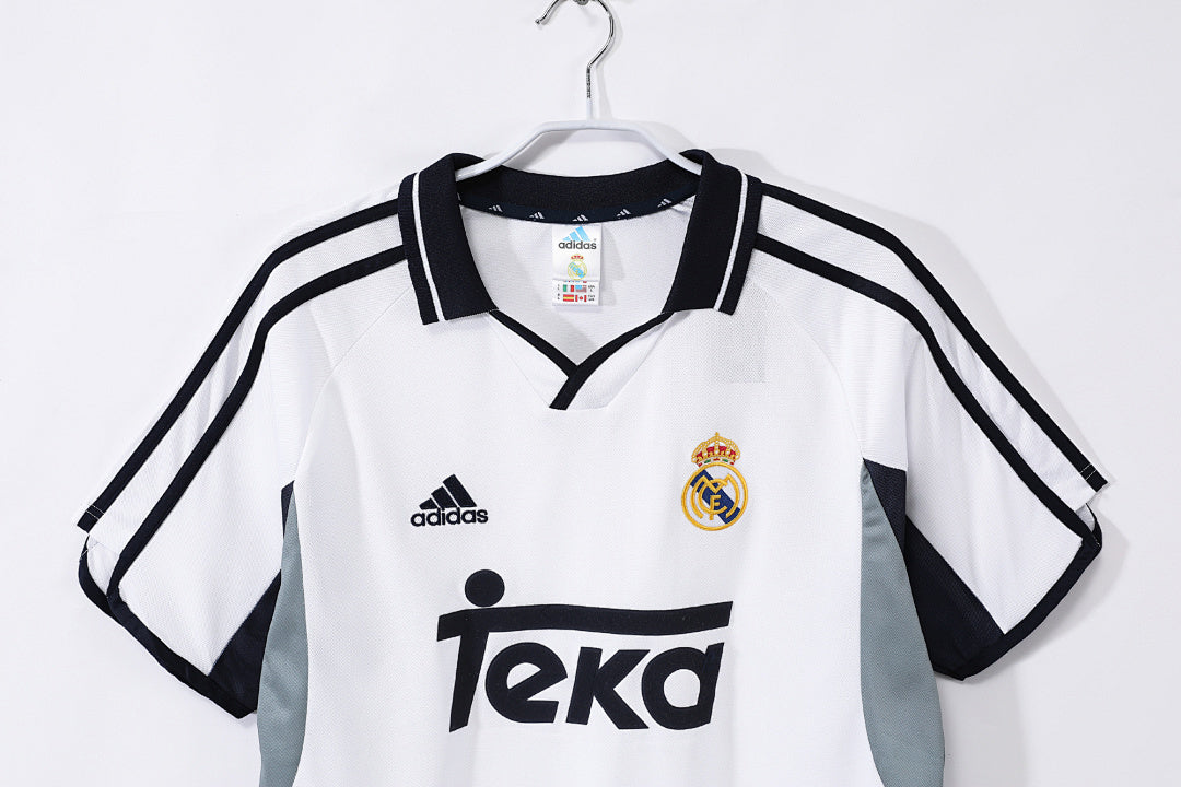 Real Madrid 01 8 A 2000/2001