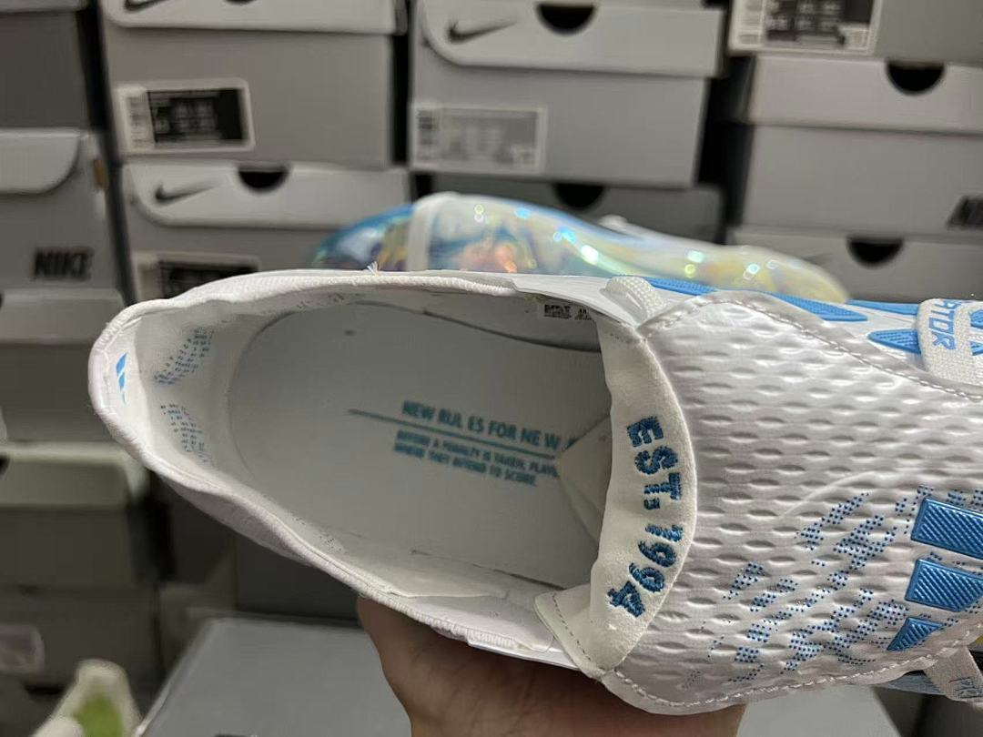 Predator-26-Elite-Tongue-FG-05 - Adidas