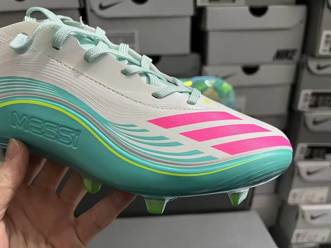 F-50-FG-04 - Adidas