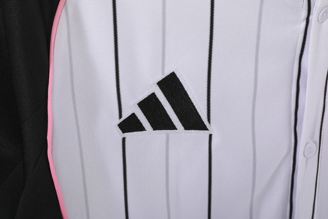 Juventus 8 A