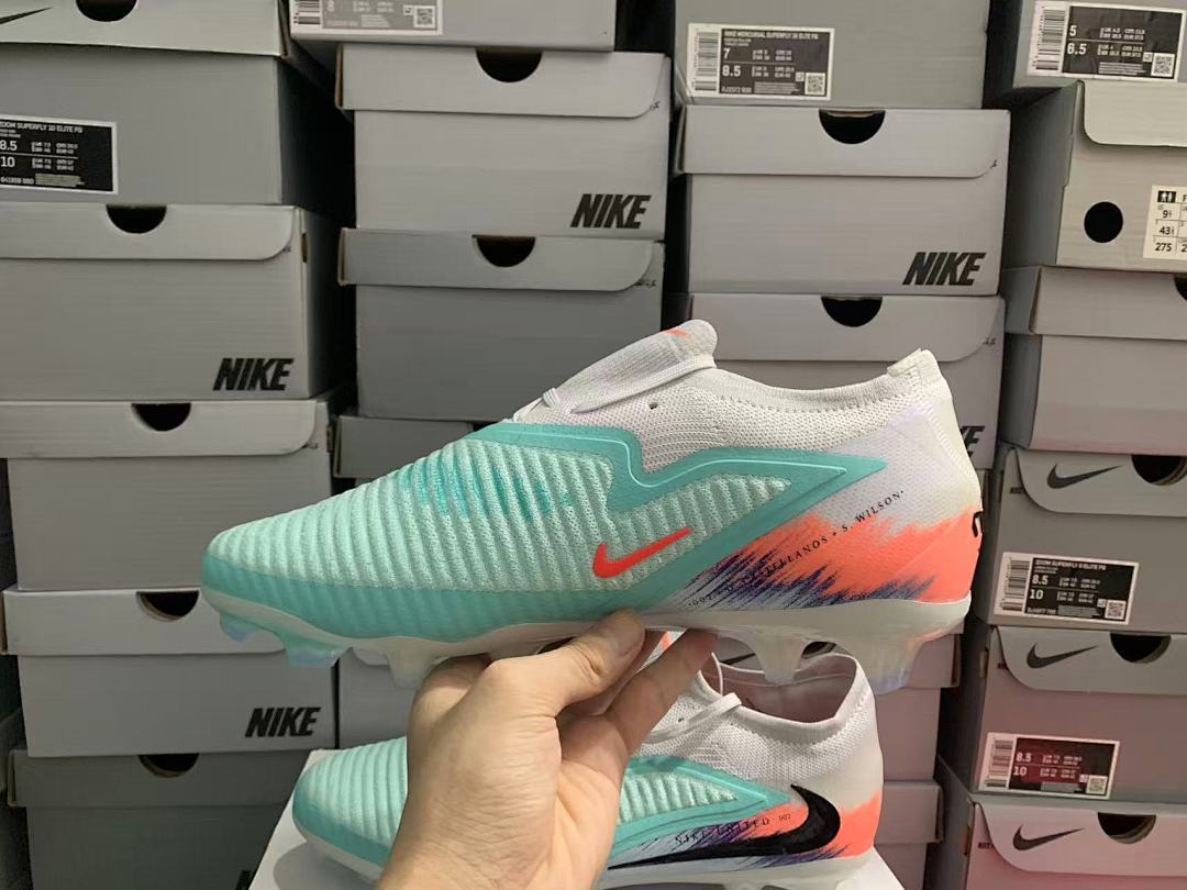 Phantom-6-GX-3-III-III-Elite-FG-41 - Nike