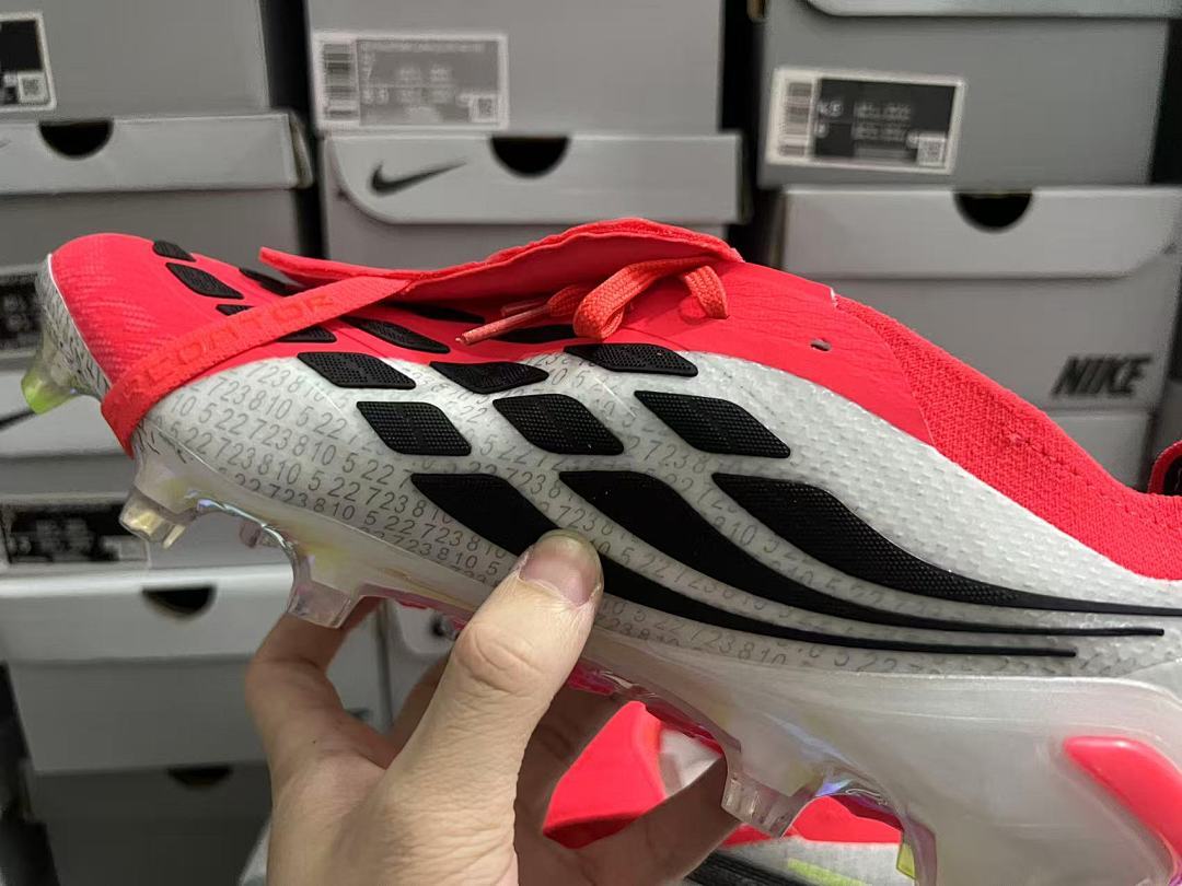 Predator-26-Elite-Tongue-FG-15 - Adidas