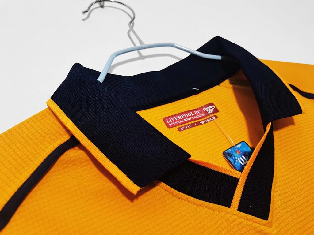 Liverpool 01 8 A 2000/2001