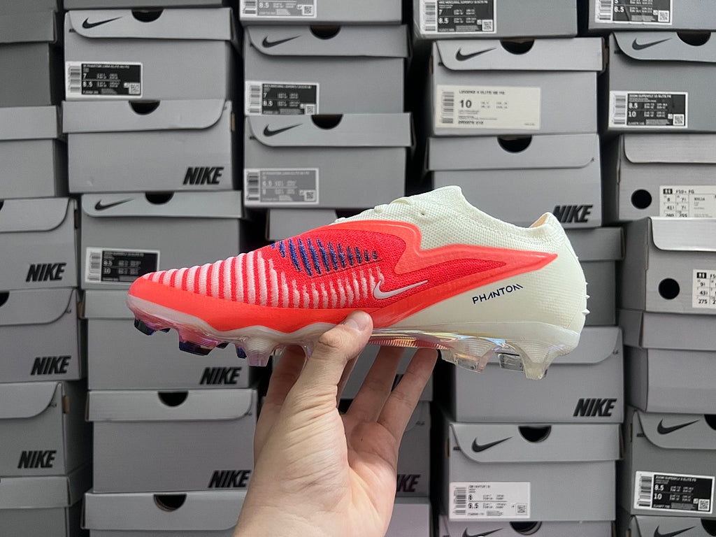 Phantom-6-GX-3-III-III-Elite-FG-60 - Nike