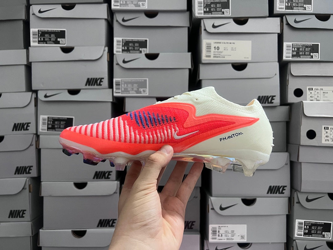 Phantom-6-GX-3-III-III-Elite-FG-60 - Nike