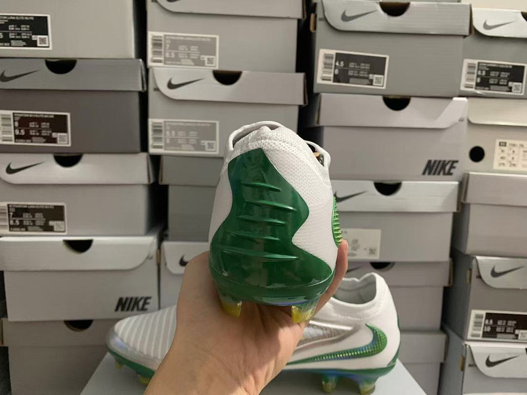 Phantom-6-GX-3-III-III-Elite-FG-35 - Nike