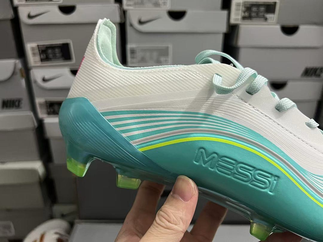 F-50-FG-04 - Adidas