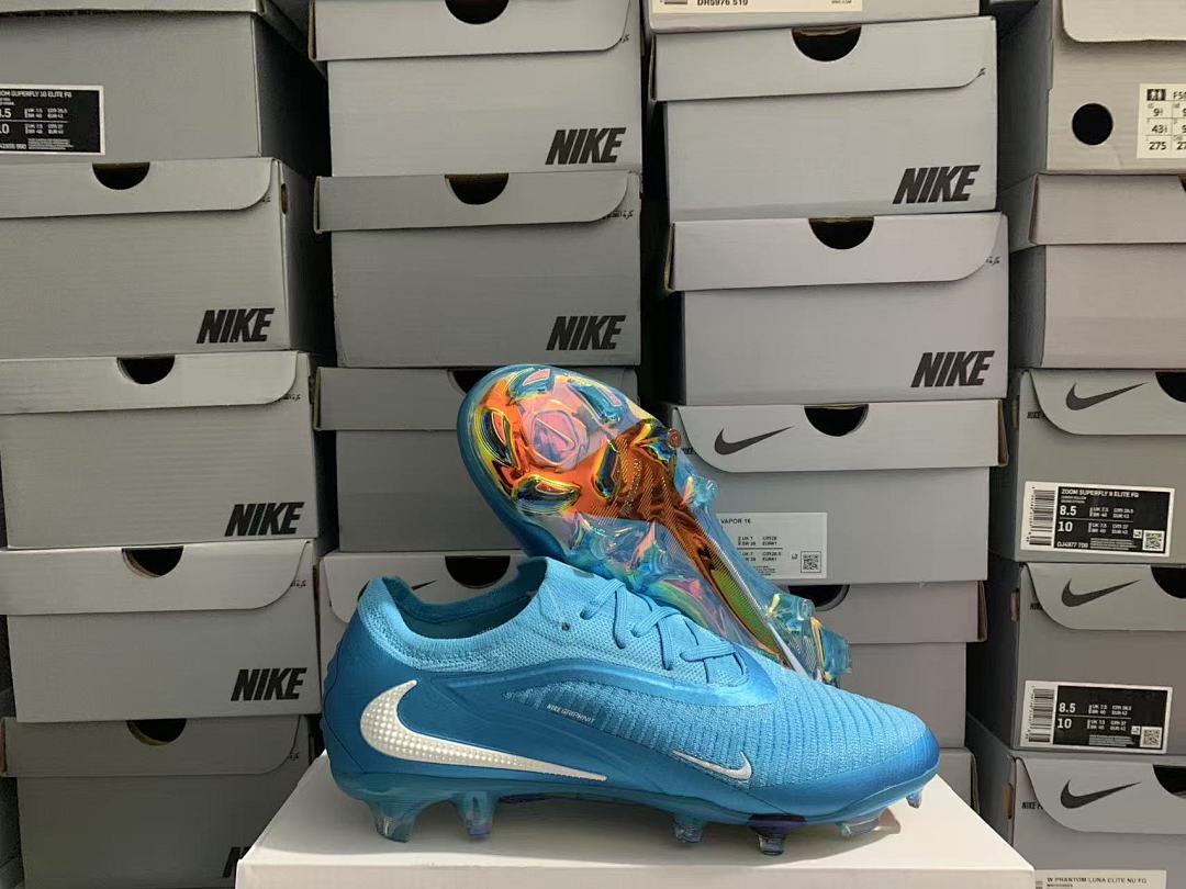 Phantom-6-GX-3-III-III-Elite-FG-45 - Nike