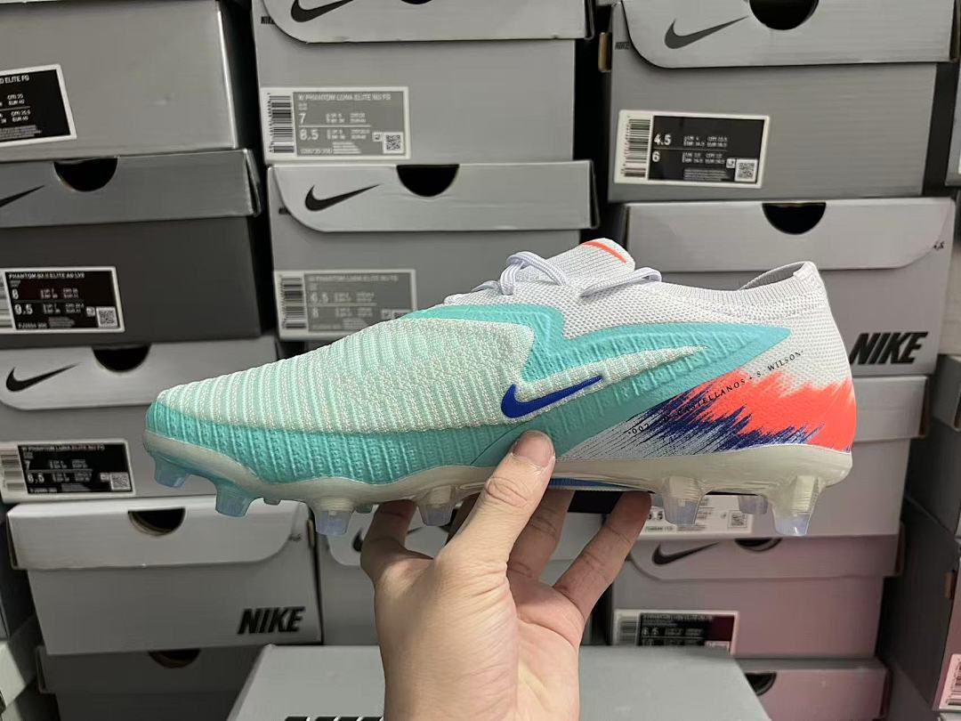 Phantom-6-GX-3-III-III-Elite-AG-01 - Nike