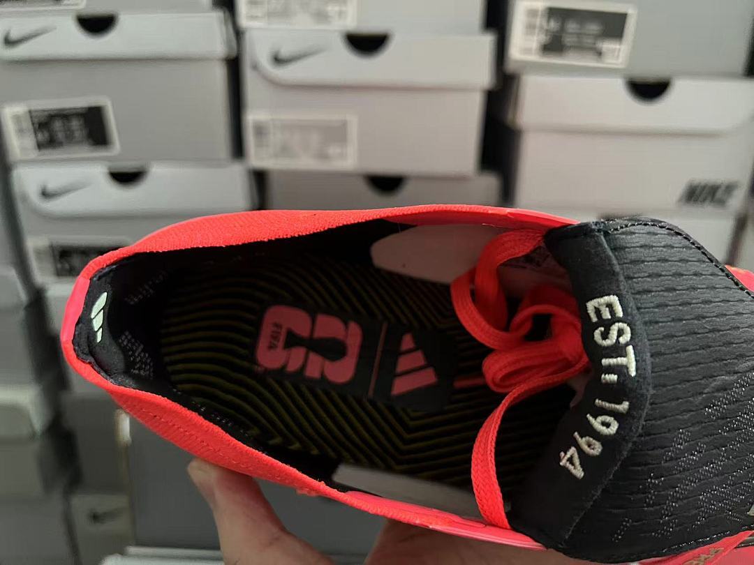 Predator-26-Elite-Tongue-FG-07 - Adidas