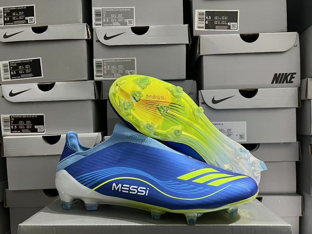 F-50--11-Elite-Laceless-FG - Adidas