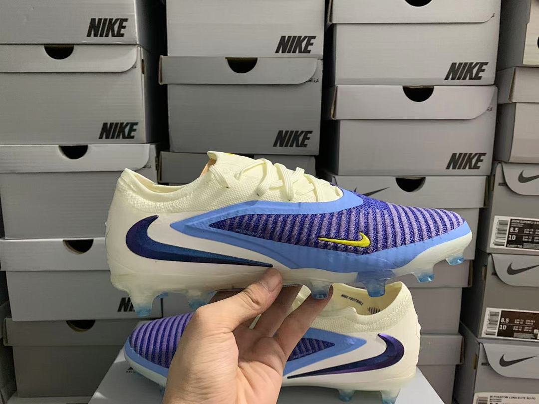 Phantom-6-GX-3-III-III-Elite-AG-05 - Nike