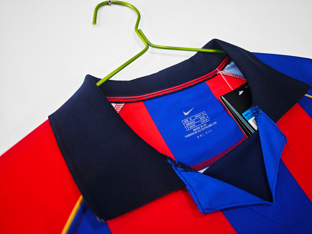 FC Barcelona 02 8 A 2001/2002