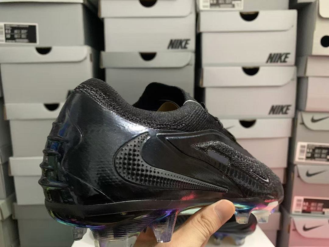 Phantom-6-GX-3-III-III-Elite-FG-40 - Nike