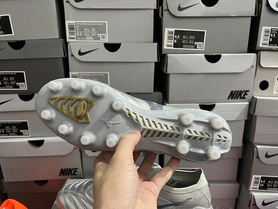 Mizuno Modele Morelia Neo Iv Bate Made Japan FG