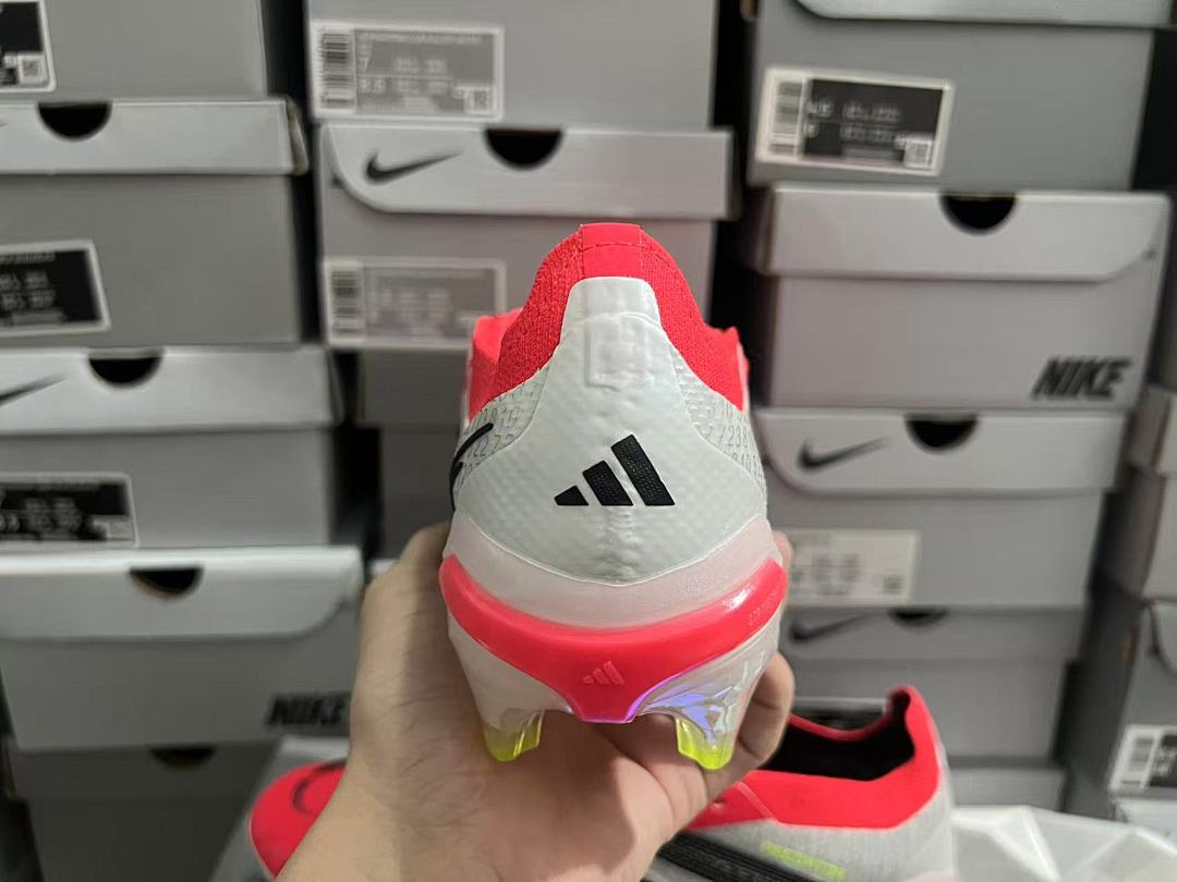 Predator-26-Elite-Tongue-FG-15 - Adidas