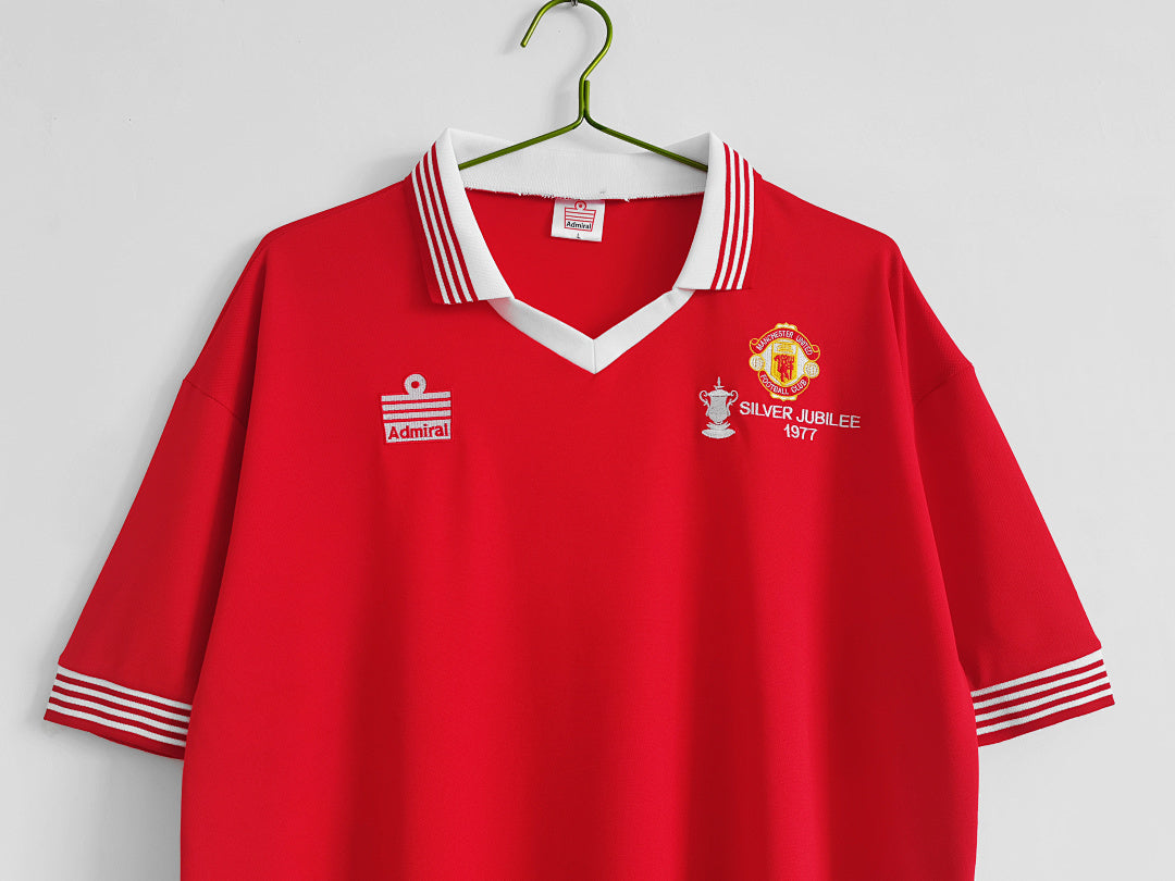 Man United United M1977 5 A