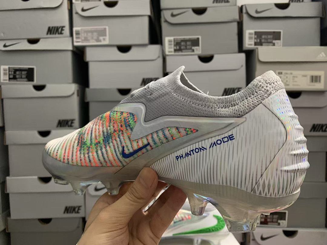 Phantom-6-GX-3-III-III-Elite-FG-47 - Nike