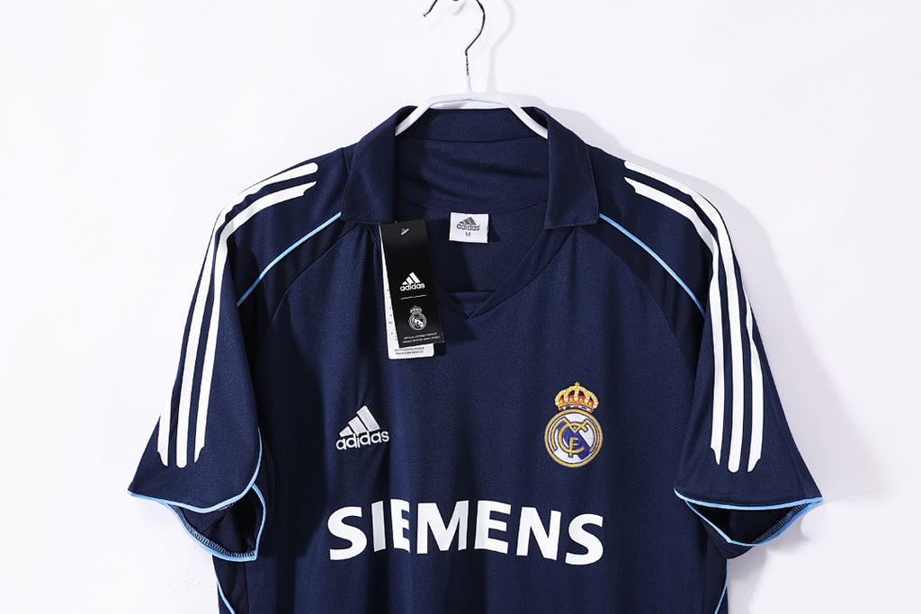 Real Madrid 06 8 A Bleu Roi 2005/2006