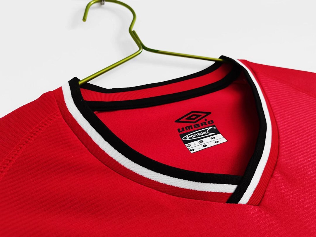 Man United 02 8 A 2000/2002