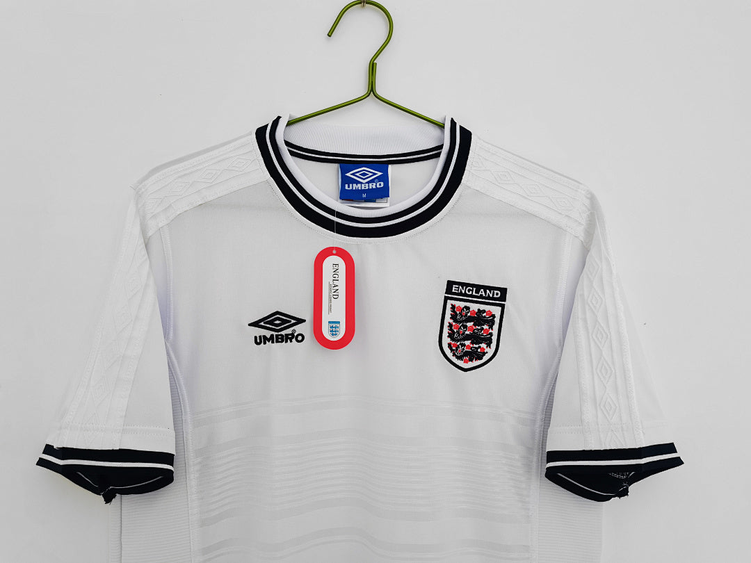 Angleterre 01 8 A 1999/2001