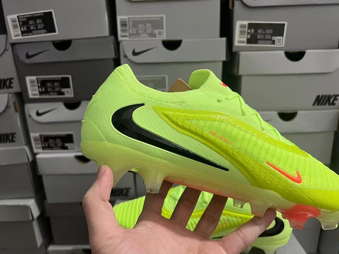 Phantom-6-GX-3-III-III-Elite-FG-21 - Nike