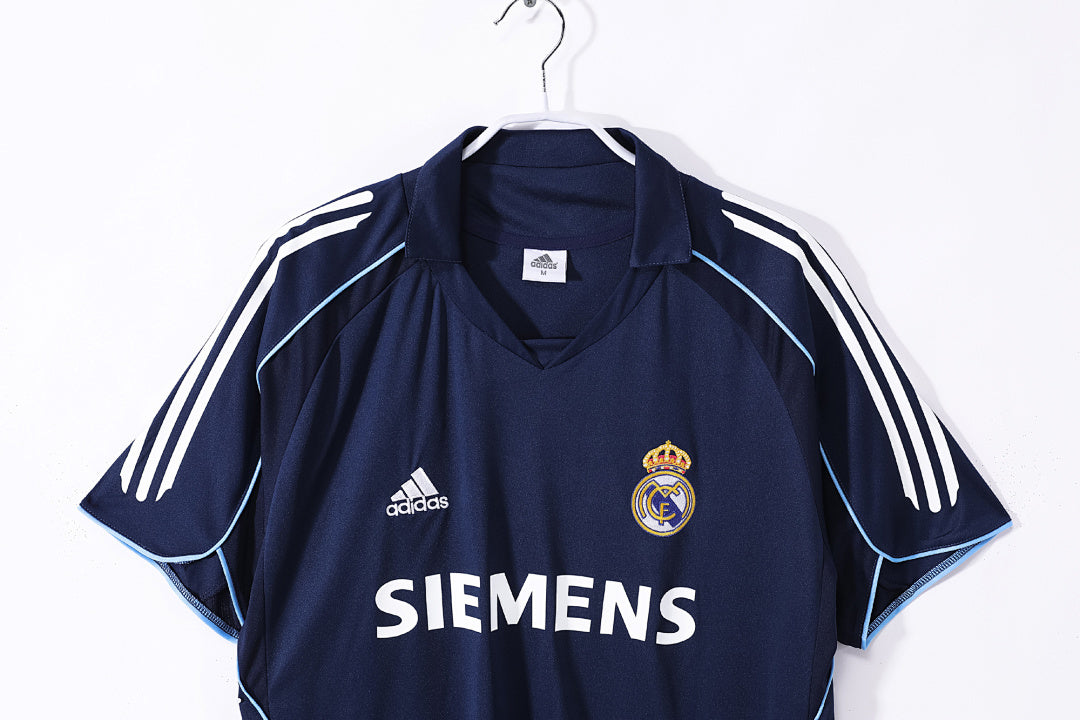 Real Madrid 06 8 A Bleu Roi 2005/2006