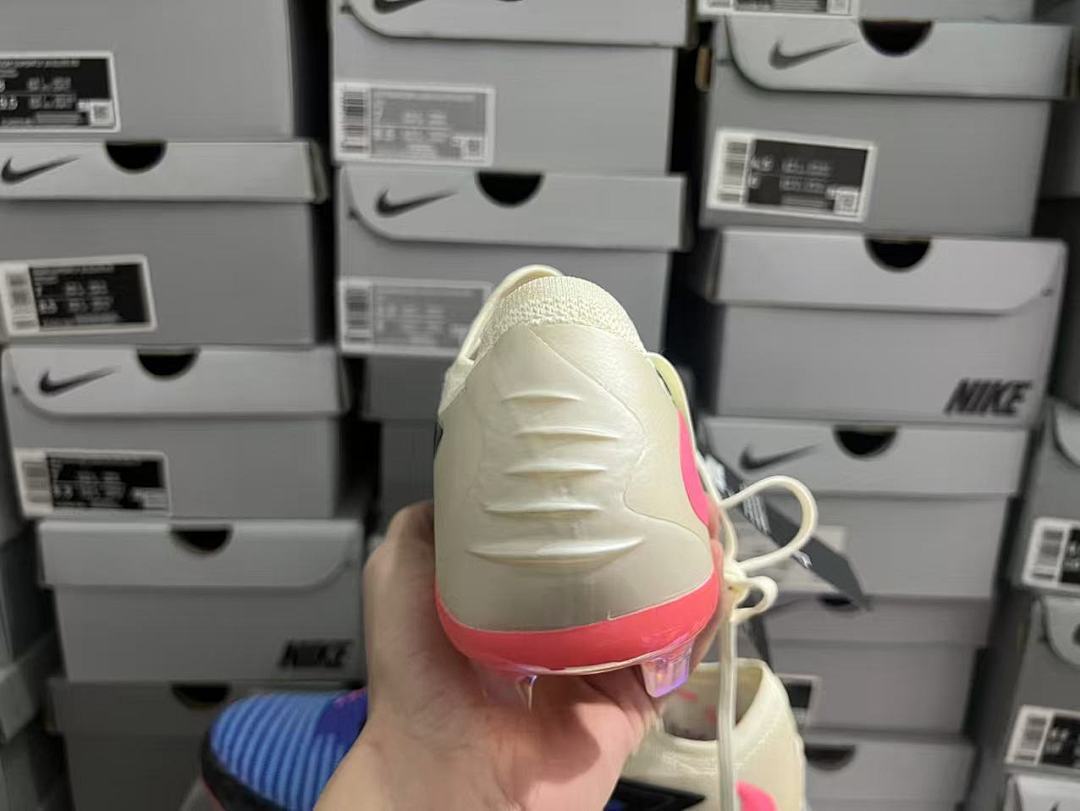 Phantom-6-GX-3-III-III-Elite-FG-06 - Nike