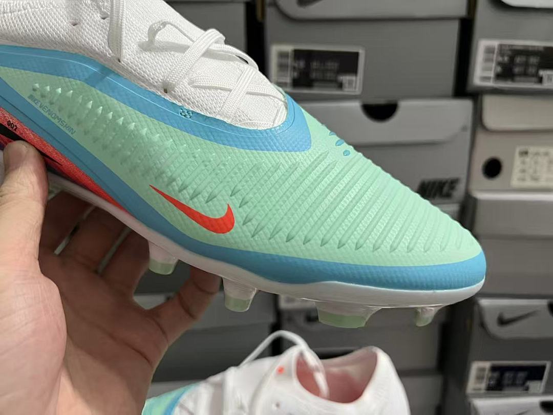 Phantom-6-Pro-FG-06 - Nike